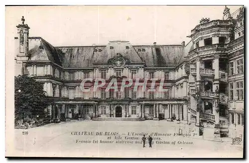 Ansichtskarte AK Chateau de Blois l'Escalier d'Honneur Francois Ier et Aile Gaston d'Orleans