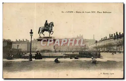 Ansichtskarte AK Lyon Statue de Louis XIV Place Bellecour