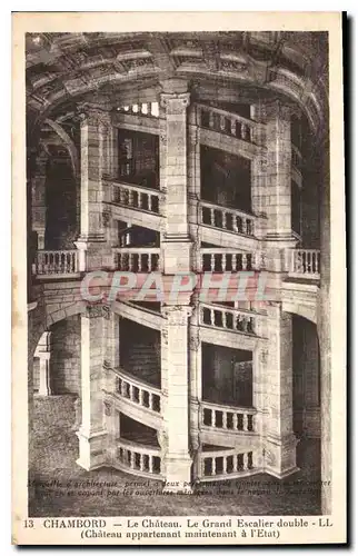 Cartes postales Chambord le Chateau le Grand Escalier double Chateau appartenant maintenant a l'Etat