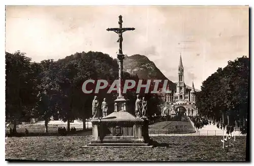 Ansichtskarte AK Lourdes Htes Pyrenees le Calvaire des Bretons et la Basilique