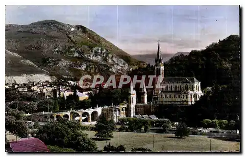 Ansichtskarte AK Lourdes la Basilique et le Pic du jer