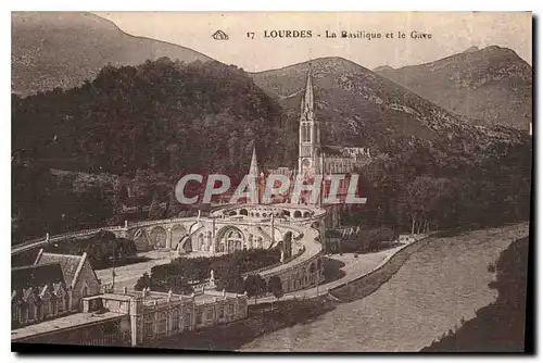 Cartes postales Lourdes la Basilique et le Gave