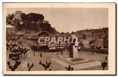 Cartes postales Lourdes la Place Peyramale et le Chateau Fort