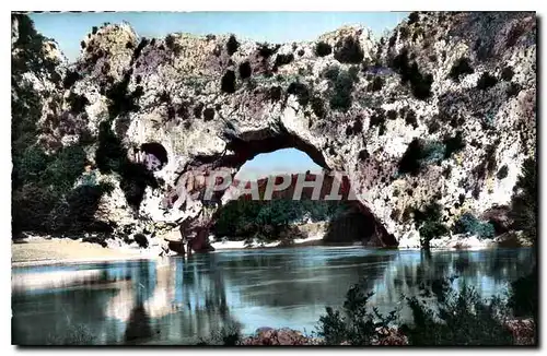 Cartes postales Les Gorges de l'Ardeche Au Pont d'Arc