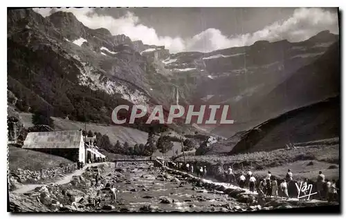 Cartes postales Gavarnie le Ciqrue et le Gave