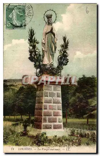 Cartes postales Lourdes La Vierge couronnee