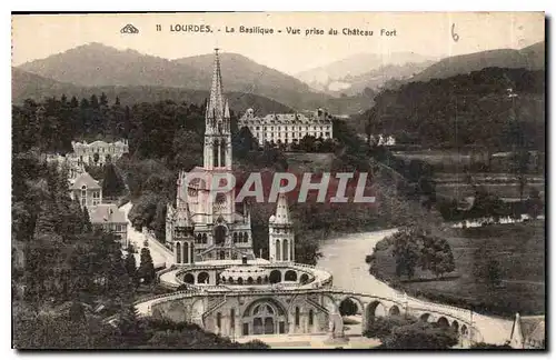 Cartes postales Lourdes La Basilique Vue prise du Chateau Fort