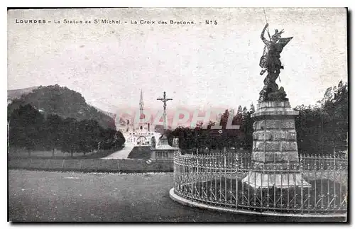 Ansichtskarte AK Lourdes La Statue de St Michel La Croix des Bresons