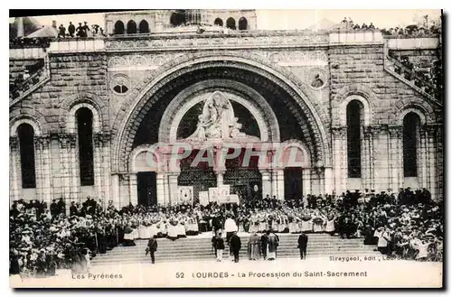 Cartes postales Lourdes La Procession du Saint Sacrement