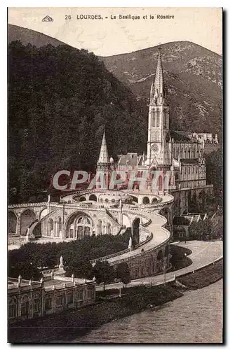 Cartes postales Lourdes La Baislique et le Rossaire