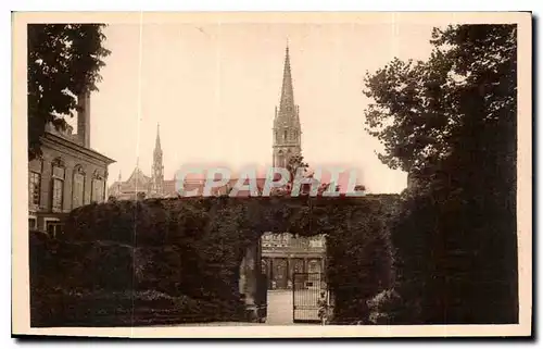 Ansichtskarte AK Nancy la Ville aux Portes d'Or Une entree de la Pepiniere et la Basilique Saint Epvre