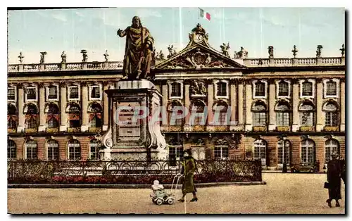 Cartes postales Nancy Place et Statue de Stanislas l'hotel de Ville