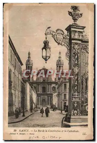 Cartes postales Nancy la Rue de la constitution et la Cathedrale