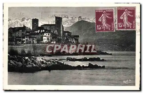 Cartes postales Antibes la Vieille ville et les Alpes