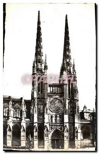 Cartes postales Bordeaux les Fleches de la Cathedrale Siant Andre