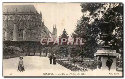 Ansichtskarte AK Bourges Jardin de l'Hotel de Ville