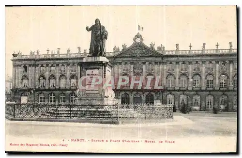 Cartes postales Nancy Statue et Place Stanislas Hotel de Ville