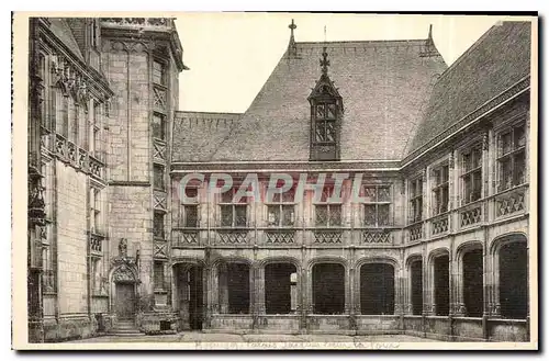 Cartes postales Bourges Palais Jacques Coeur la cour