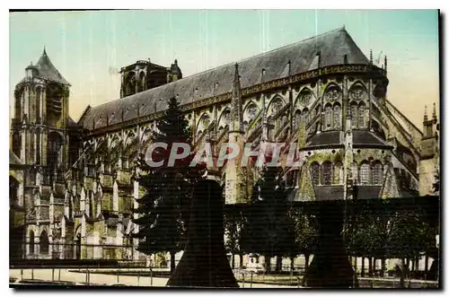 Ansichtskarte AK Bourges Cher la Cathedrale vue prise du Jardin de l'Hotel de Ville