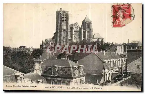 Ansichtskarte AK Bourges la Cathedrale vue a vol d'oiseau