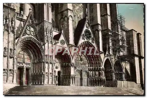 Ansichtskarte AK Bourges Les Cinq Portails de la Cathedrale