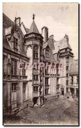 Ansichtskarte AK Bourges Cour du Palais Jacques Coeur