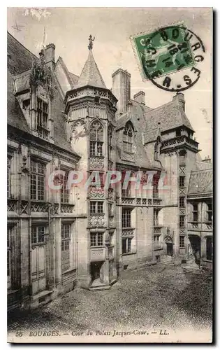 Ansichtskarte AK Bourges Cour du Palais Jacques Coeur