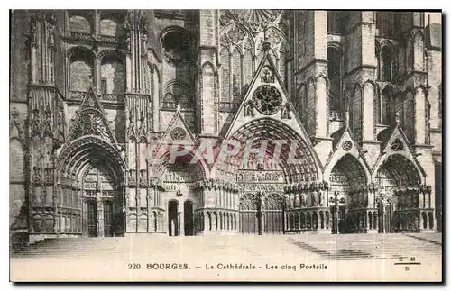 Cartes postales Bourges La Cathedrale Les cinq Portaile