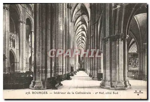 Ansichtskarte AK Bourges Interieur de la Cathedrale Nef cote Sud