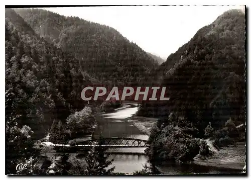 Cartes postales moderne Maiche Les Environs Touristiques Biaufond Vallee du Doubs Le Pont Frontiere Franco Suisse