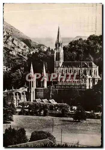 Cartes postales moderne Lourdes La Basilique