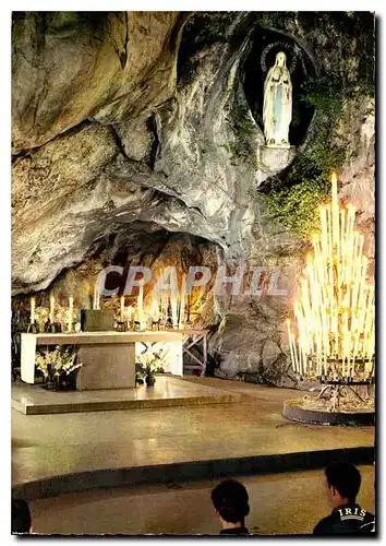 Cartes postales moderne Lourdes La Grotte Miraculeuse