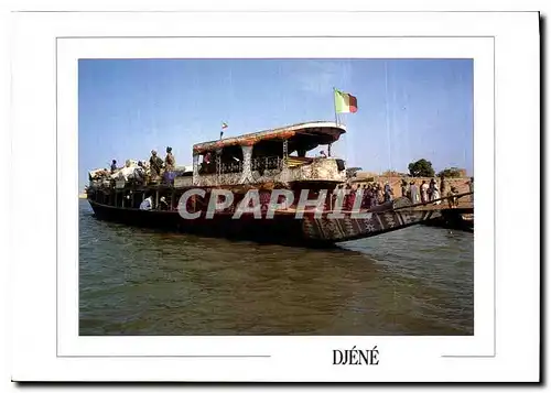 Cartes postales moderne Djene Pirogue de transport sur le fleuve Niger