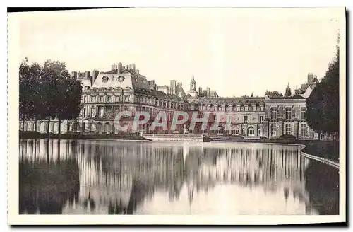 Ansichtskarte AK Chateau de Fontainebleau Ensemble sur la Piece d'Eau