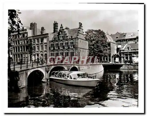 Cartes postales moderne Amsterdam Grimburgwal Maison sur les trois canaux