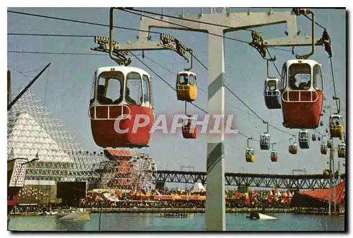 Cartes postales moderne Education par les Timbres Exposition fascinante des timbres du monde entier