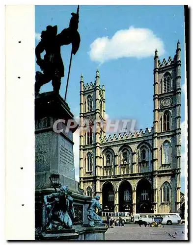 Cartes postales moderne Montreal Quebec Situee au coeur meme du Vieux Montreal l'Eglise catholique romaine Notre Dame a