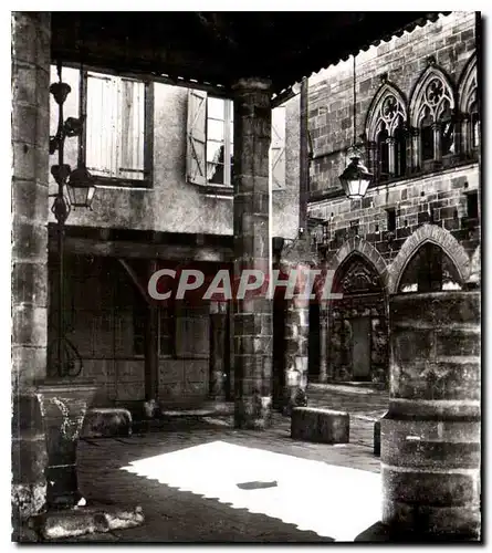Cartes postales moderne Cordes Cite fortifiee de 1222 La Halle le Puits et la Maison du Grand Fauconnier