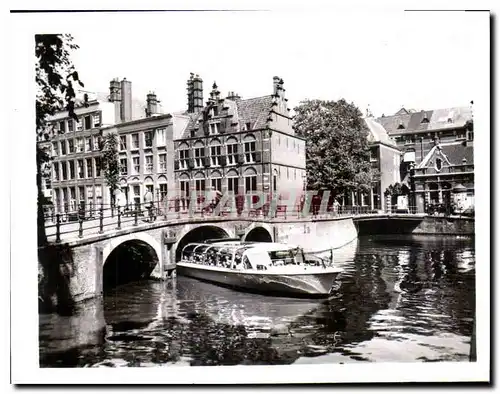 Cartes postales moderne Amsterdam Grimburgwal Maison sur les Trois Canaux