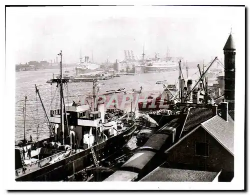 Cartes postales moderne Amsterdam vue sur le Port