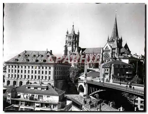 Cartes postales moderne Lausanne pont Bessieres et la Cathedrale