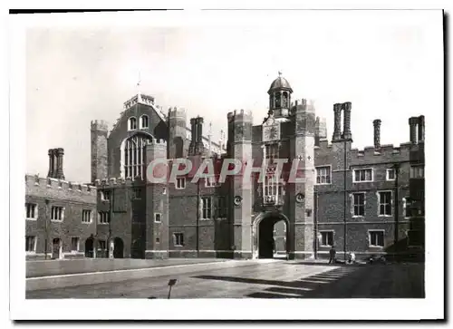 Moderne Karte Hampton Court Palace Anne Boleyn's Gateway and the Great Hall from the Base Court