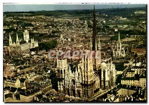 Cartes postales En Avion sur Rouen la cathedrale Saint Maclou et Saint Ouen