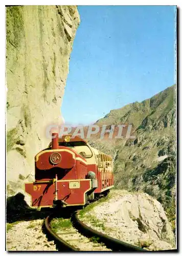 Cartes postales La Voie du Train Taille dans le rocher