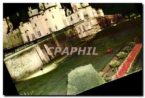 Cartes postales Le Chateau les Facades interieures datent du XV siecle