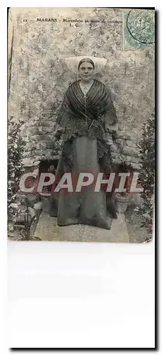 Cartes postales Marans Marandaise en tenue de ceremonie