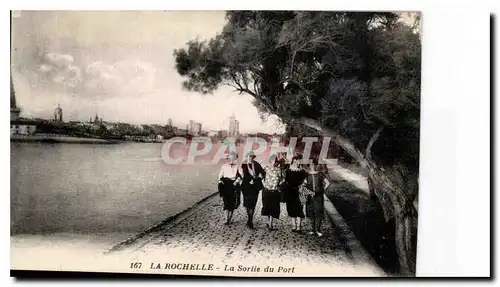 Cartes postales La Rochelle la Sortie du Port