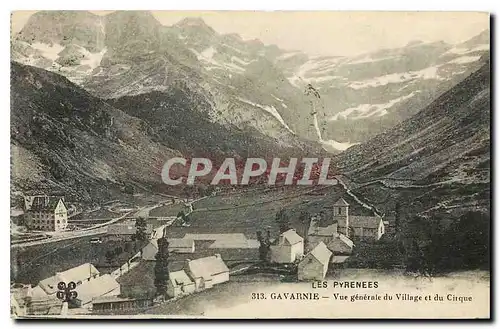 Cartes postales Les Pyrenees Gavarnie Vue generale du Village et du Cirque