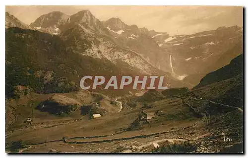 Cartes postales Les Beaux Paysages de France Les Pyrenees Gavarnie Le Cirque