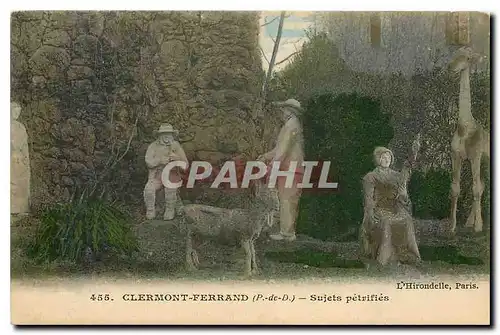 Cartes postales Clermont Ferrand P de D Sujets petrifies Chevre